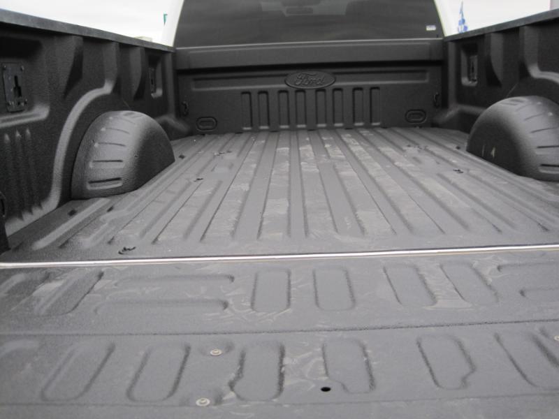 Ford F-250 SD XLT Crew Cab Long Bed 4WD 2022