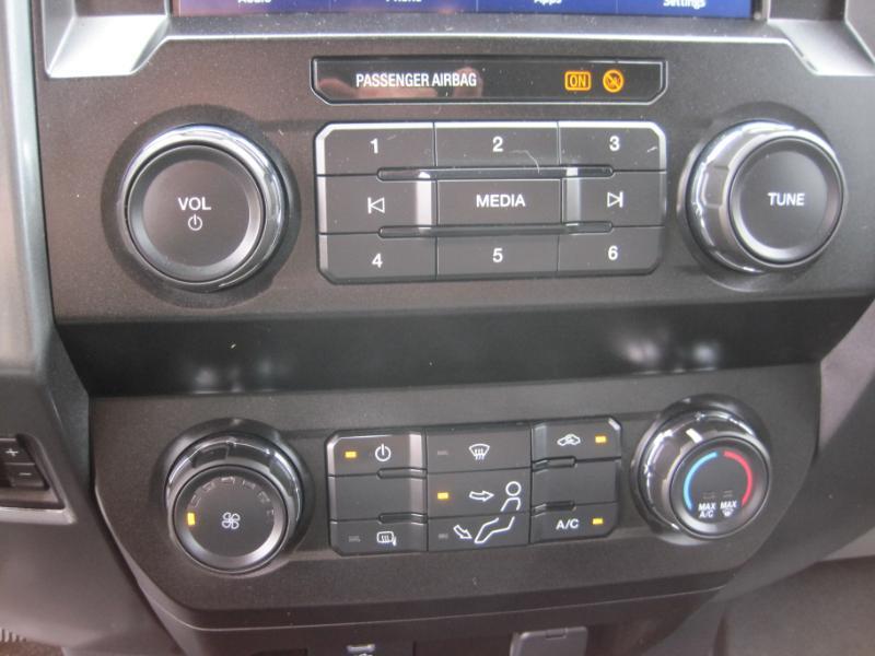Ford F-250 SD XLT Crew Cab Long Bed 4WD 2022