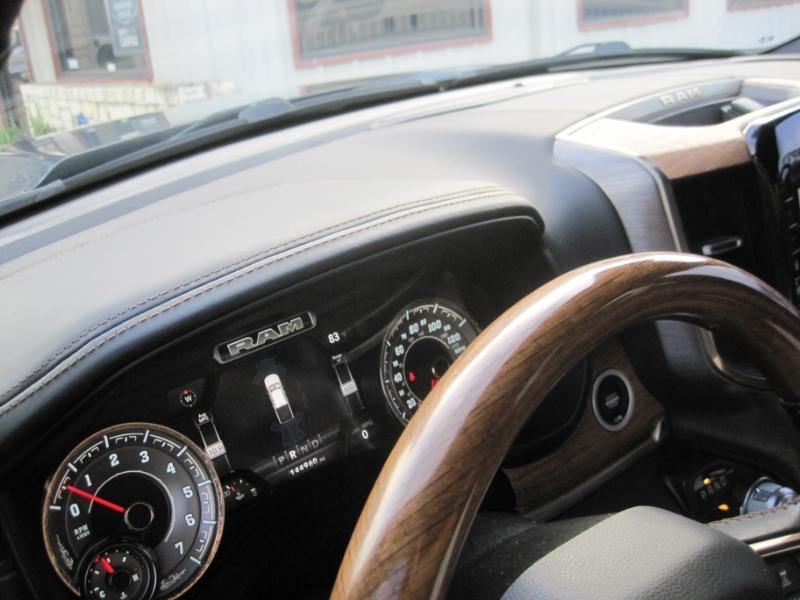 RAM 1500 Longhorn Crew Cab SWB 4WD 2021