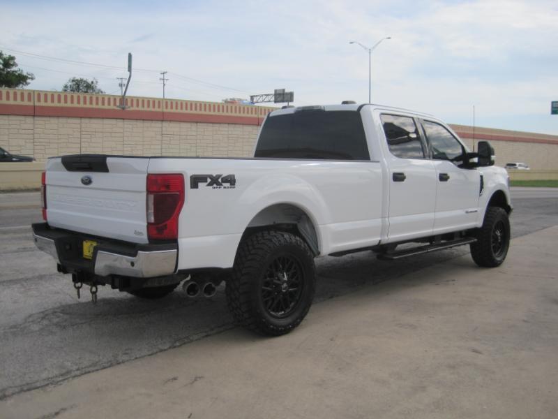 Ford F-250 SD XLT Crew Cab Long Bed 4WD 2022