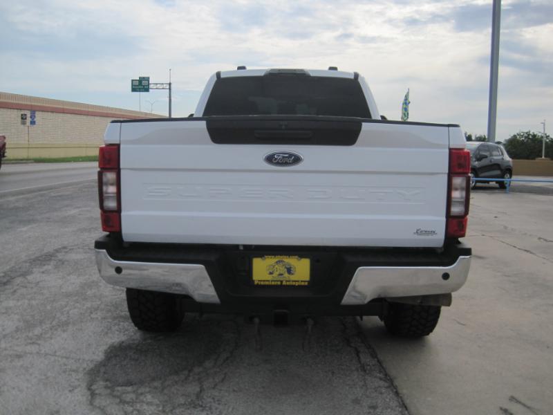 Ford F-250 SD XLT Crew Cab Long Bed 4WD 2022
