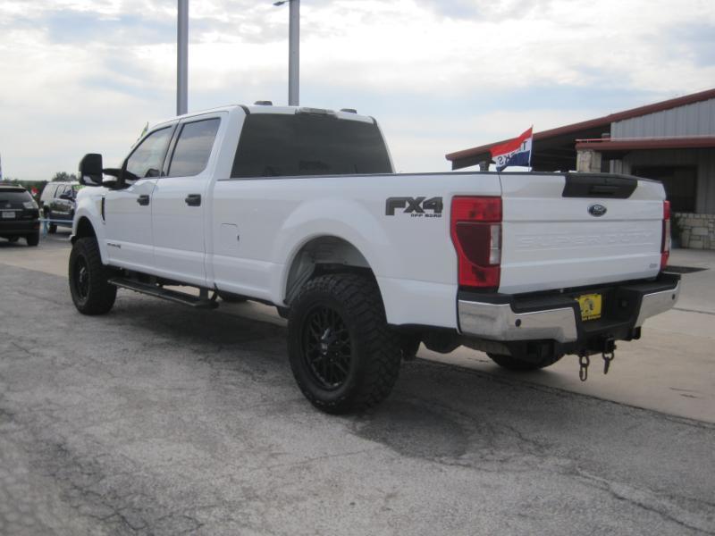 Ford F-250 SD XLT Crew Cab Long Bed 4WD 2022