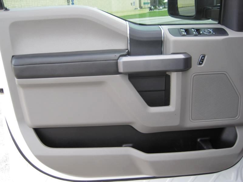 Ford F-250 SD XLT Crew Cab Long Bed 4WD 2022