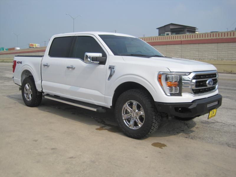 Ford F-150 Lariat SuperCrew 5.5-ft. Bed 4WD 2023