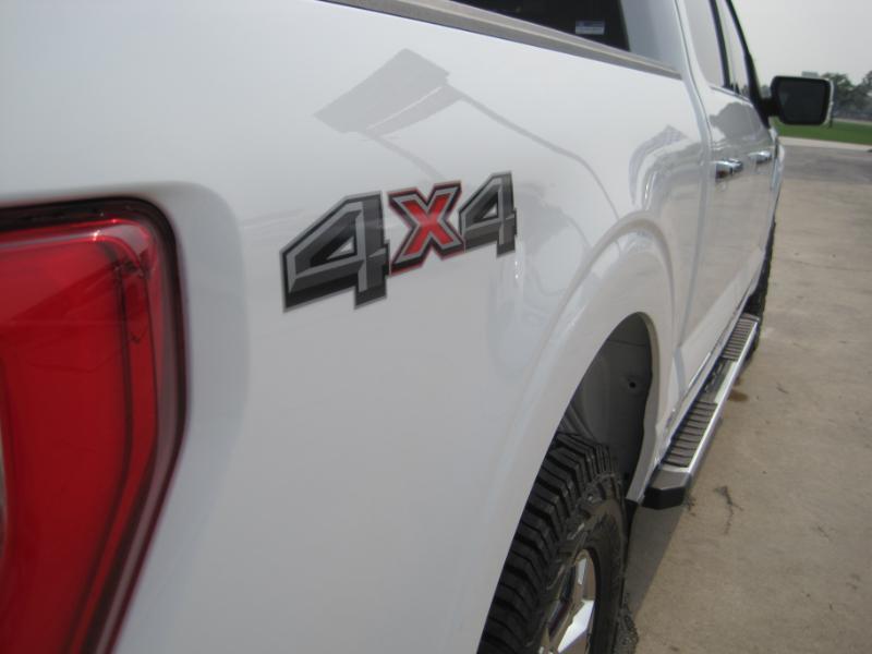 Ford F-150 Lariat SuperCrew 5.5-ft. Bed 4WD 2023