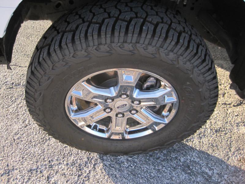 Ford F-150 Lariat SuperCrew 5.5-ft. Bed 4WD 2023