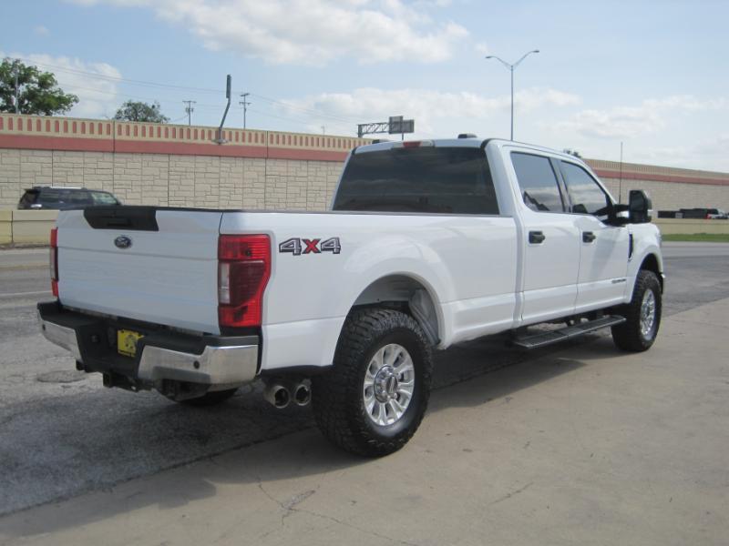 Ford F-250 SD XLT Crew Cab Long Bed 4WD 2022