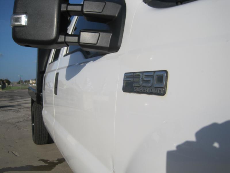 Ford F-350 SD XL Crew Cab Long Bed 2WD 2003