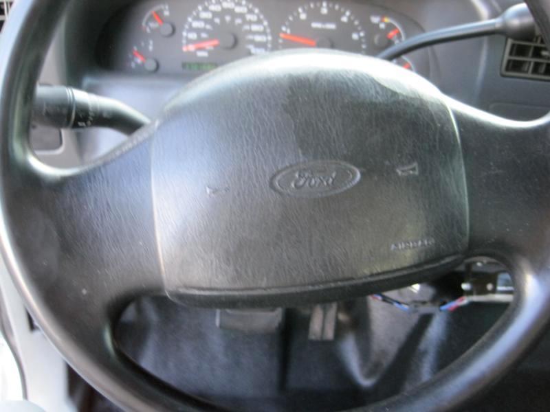 Ford F-350 SD XL Crew Cab Long Bed 2WD 2003