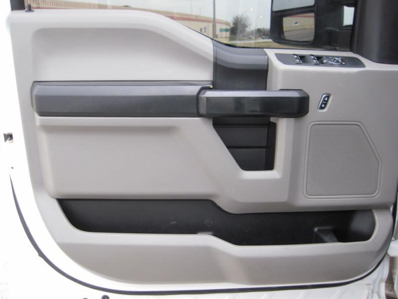 Ford F-350 SD XL Crew Cab LWB DRW 4WD 2018