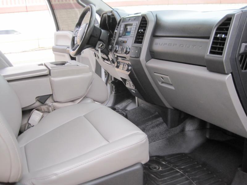 Ford F-350 SD XL Crew Cab LWB DRW 4WD 2018
