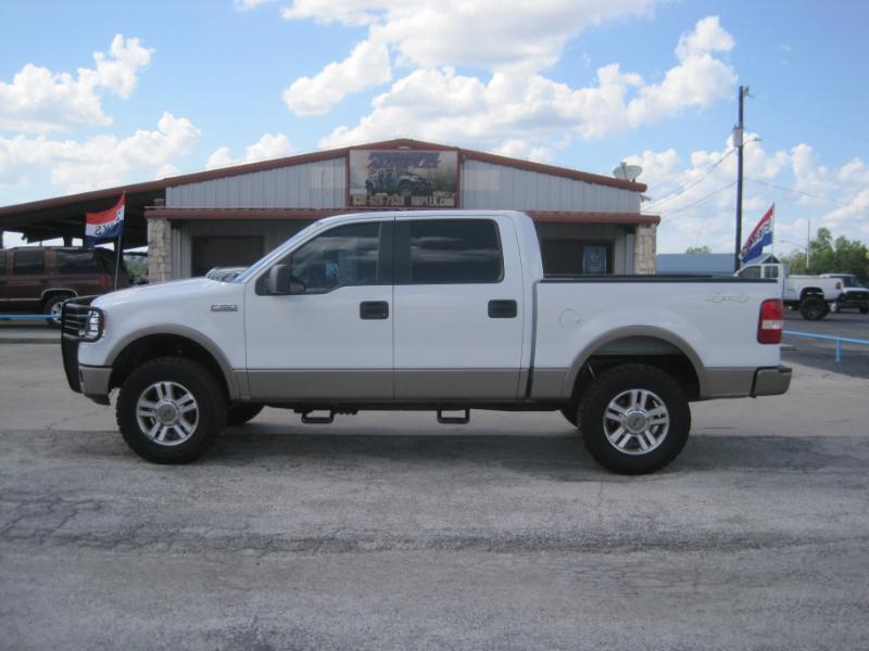 Ford F-150 Lariat SuperCrew 4WD 2005