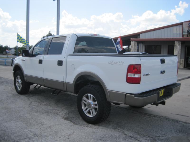 Ford F-150 Lariat SuperCrew 4WD 2005