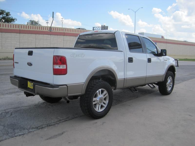 Ford F-150 Lariat SuperCrew 4WD 2005