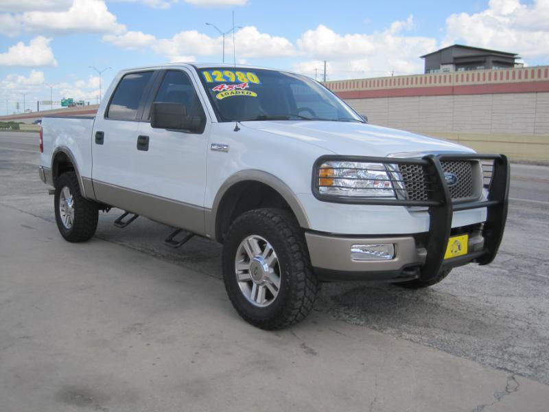 Ford F-150 Lariat SuperCrew 4WD 2005