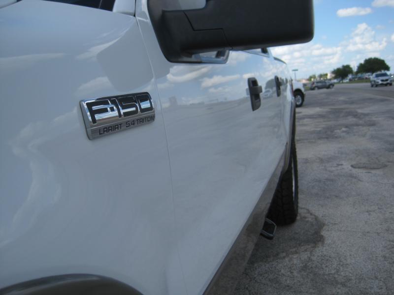 Ford F-150 Lariat SuperCrew 4WD 2005