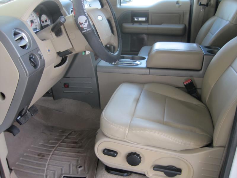Ford F-150 Lariat SuperCrew 4WD 2005