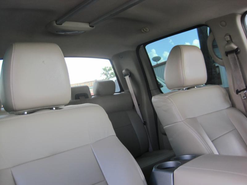 Ford F-150 Lariat SuperCrew 4WD 2005
