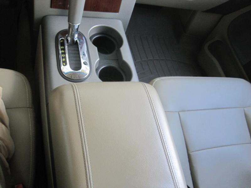Ford F-150 Lariat SuperCrew 4WD 2005