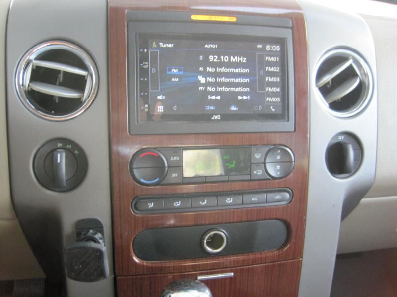 Ford F-150 Lariat SuperCrew 4WD 2005