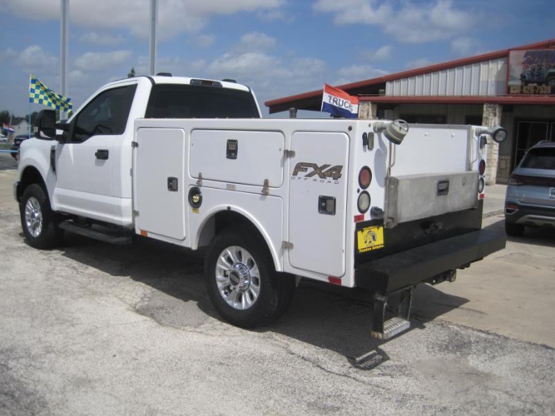 Ford F-250 SD XL 4WD 2022