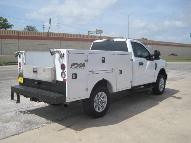 Ford F-250 SD XL 4WD 2022