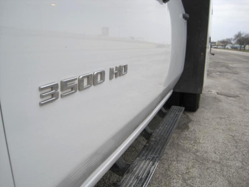 Chevrolet Silverado 3500HD Work Truck Crew Cab 4WD 2022