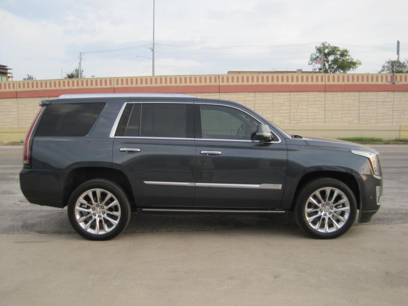 Cadillac Escalade 2WD 4dr Premium Luxury 2019