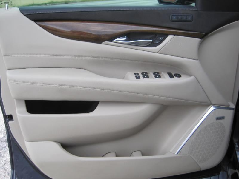 Cadillac Escalade 2WD 4dr Premium Luxury 2019