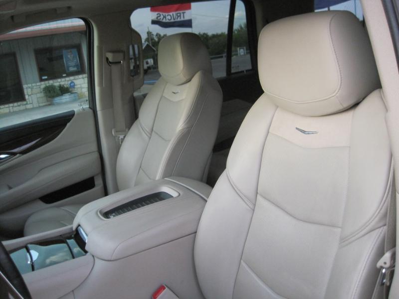Cadillac Escalade 2WD 4dr Premium Luxury 2019