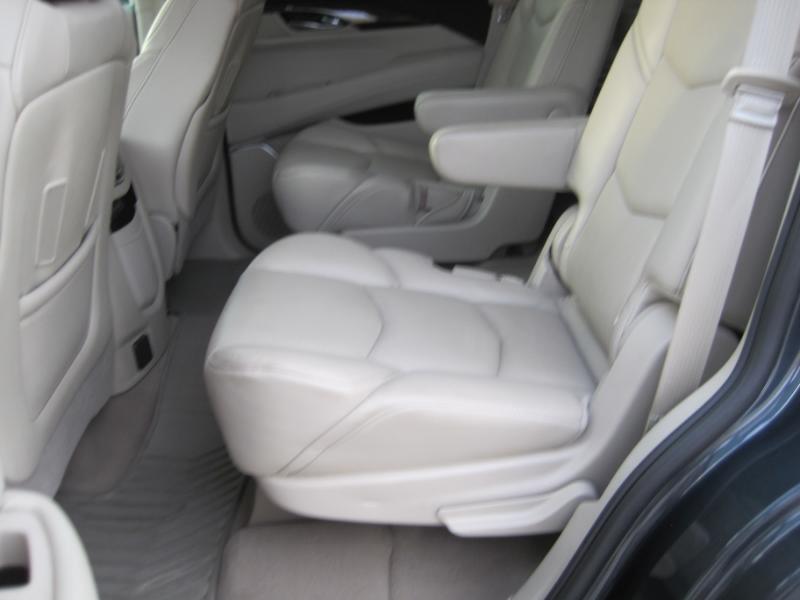 Cadillac Escalade 2WD 4dr Premium Luxury 2019