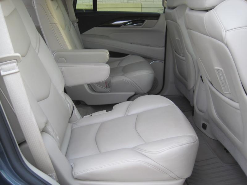Cadillac Escalade 2WD 4dr Premium Luxury 2019