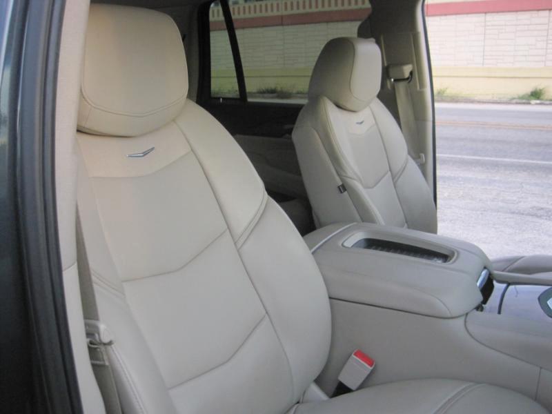 Cadillac Escalade 2WD 4dr Premium Luxury 2019