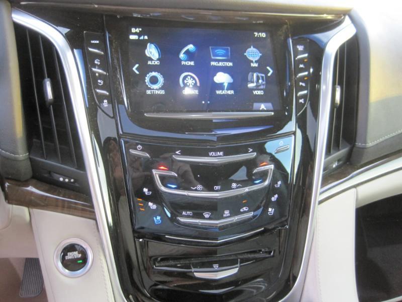 Cadillac Escalade 2WD 4dr Premium Luxury 2019