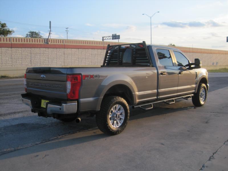 Ford F-350 SD FX4 Crew Cab Long Bed 4WD 2022