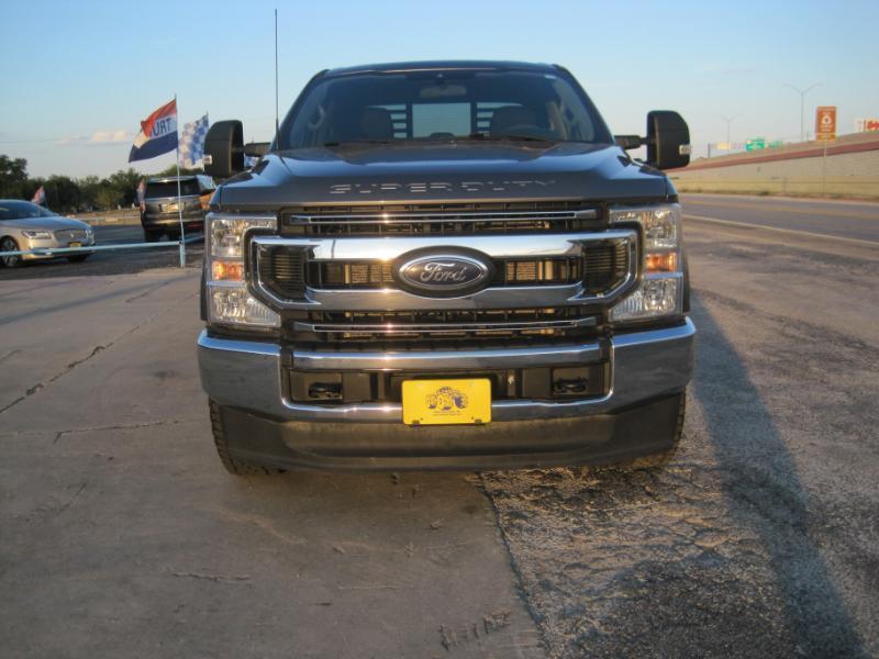 Ford F-350 SD FX4 Crew Cab Long Bed 4WD 2022