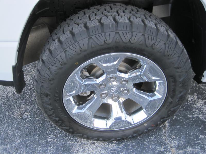 RAM 1500 Tradesman Crew Cab LWB 4WD 2023