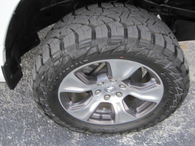 RAM 1500 Laramie Crew Cab LWB 4WD 2023