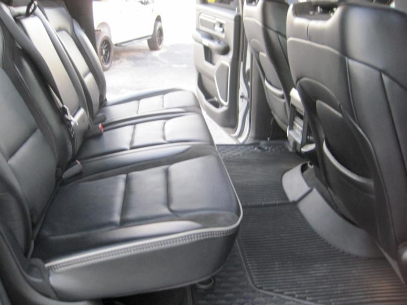 RAM 1500 Laramie Crew Cab LWB 4WD 2023
