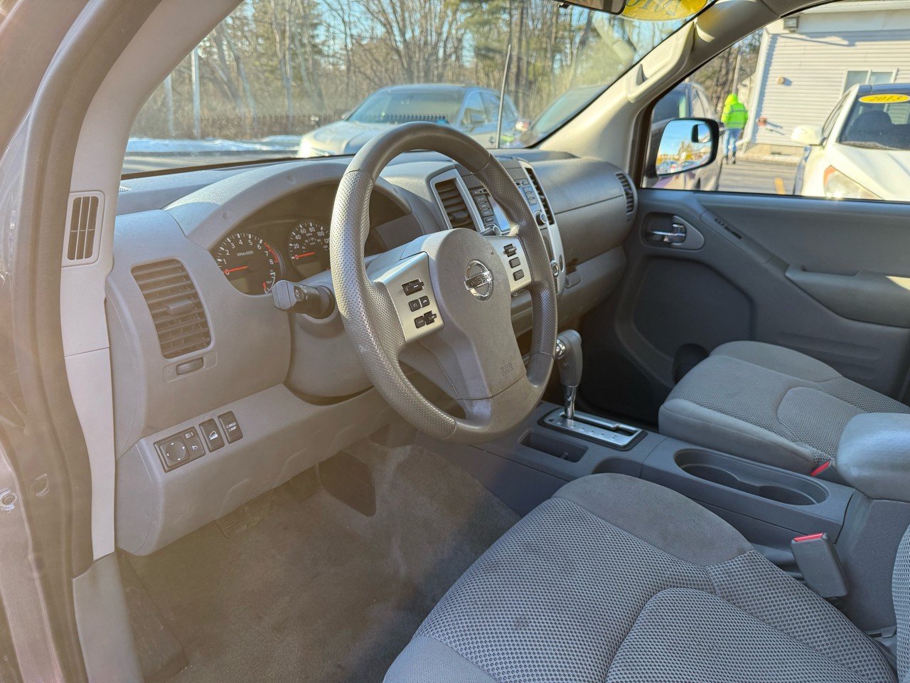 Nissan Frontier Crew Cab 4x4 SV 2018