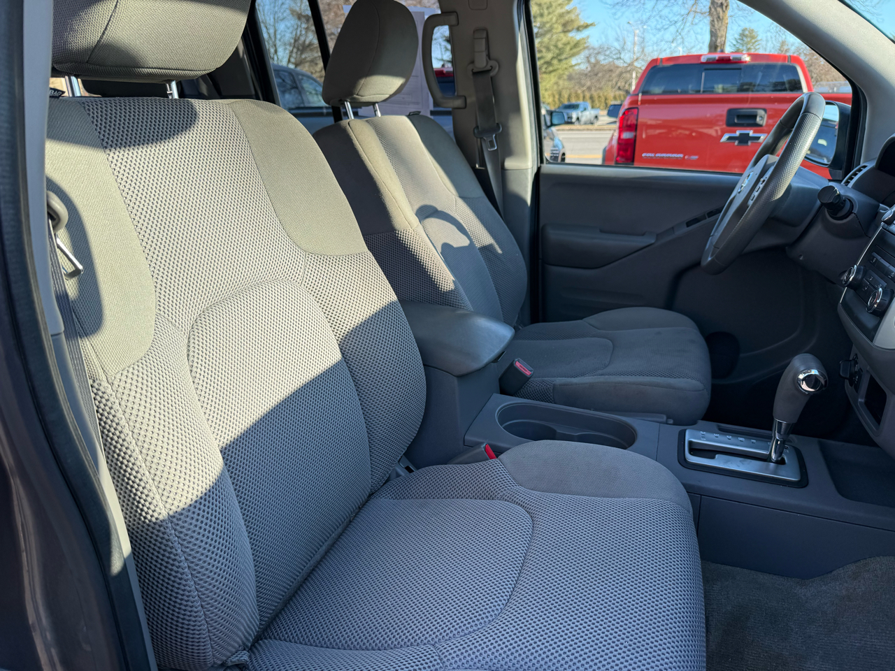 Nissan Frontier Crew Cab 4x4 SV 2018