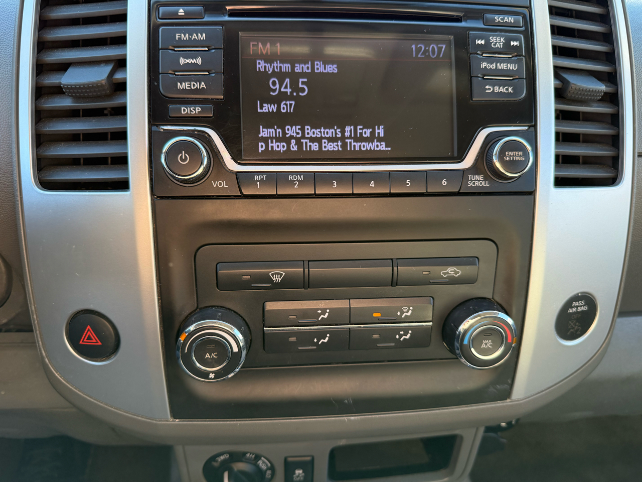 Nissan Frontier Crew Cab 4x4 SV 2018