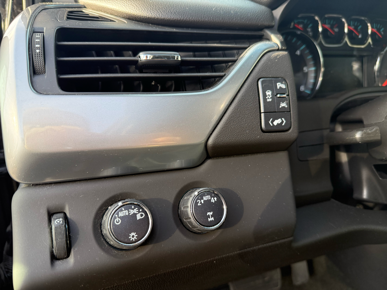 Chevrolet Tahoe  2018