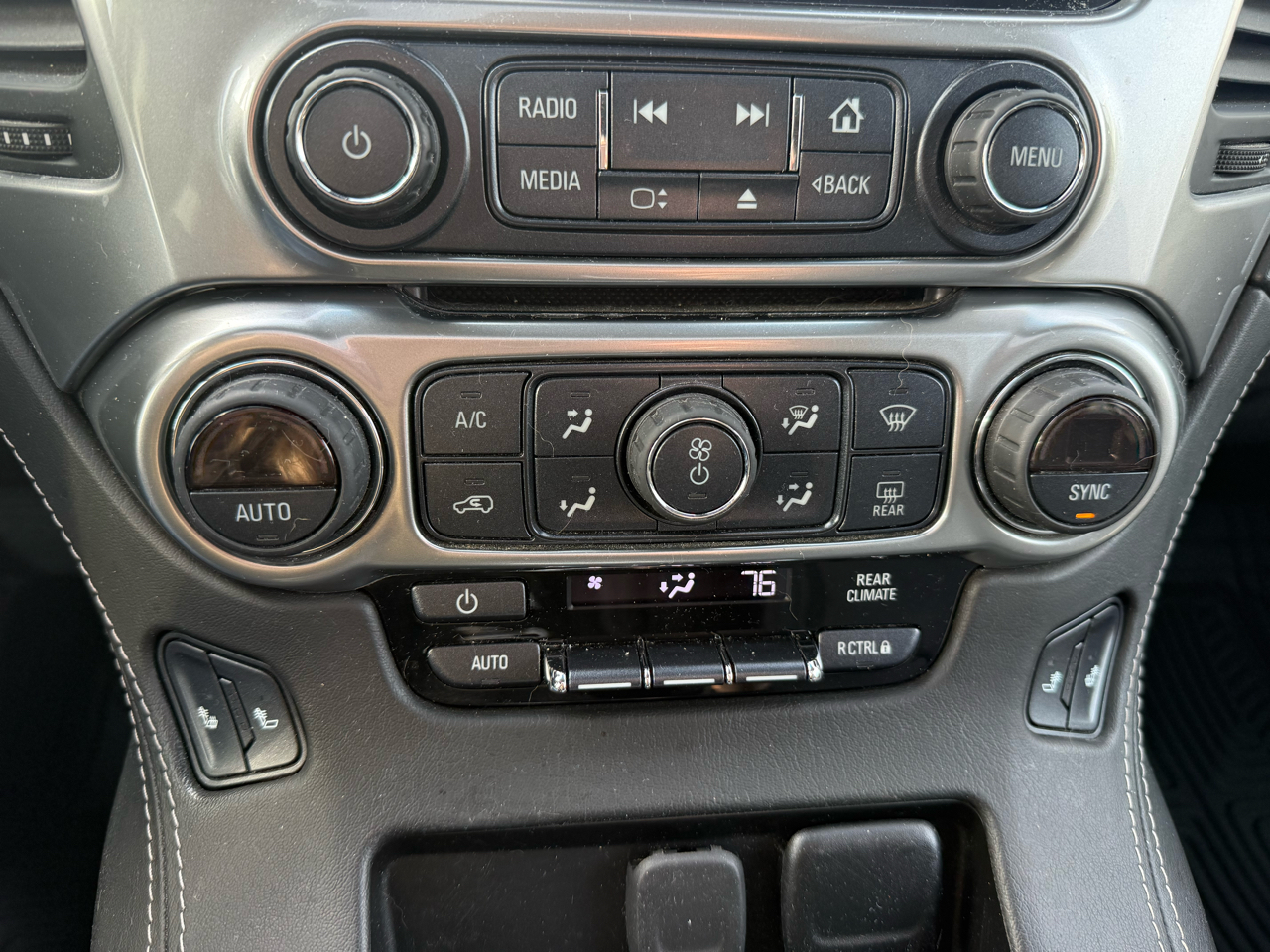 Chevrolet Tahoe  2018