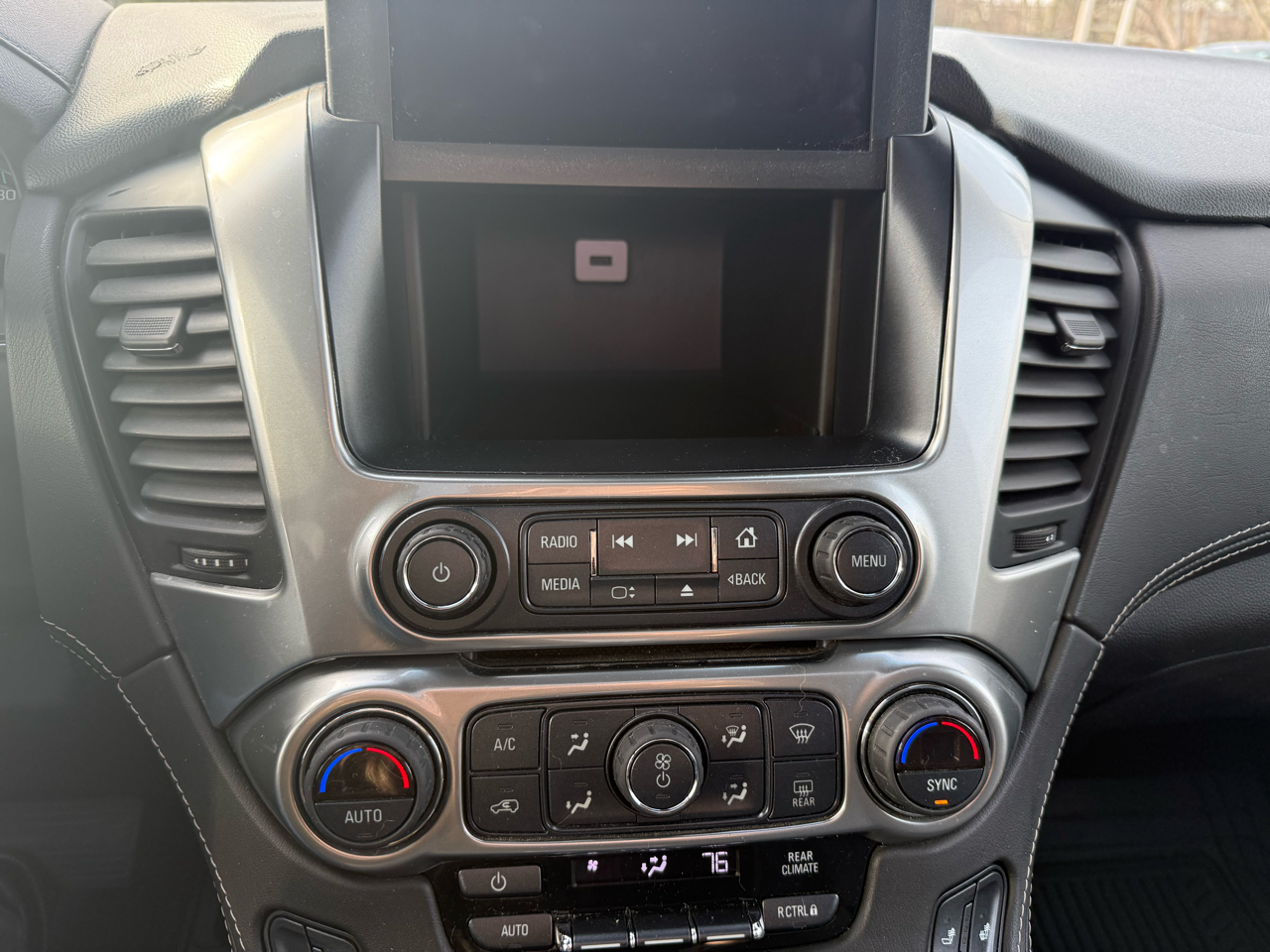 Chevrolet Tahoe  2018