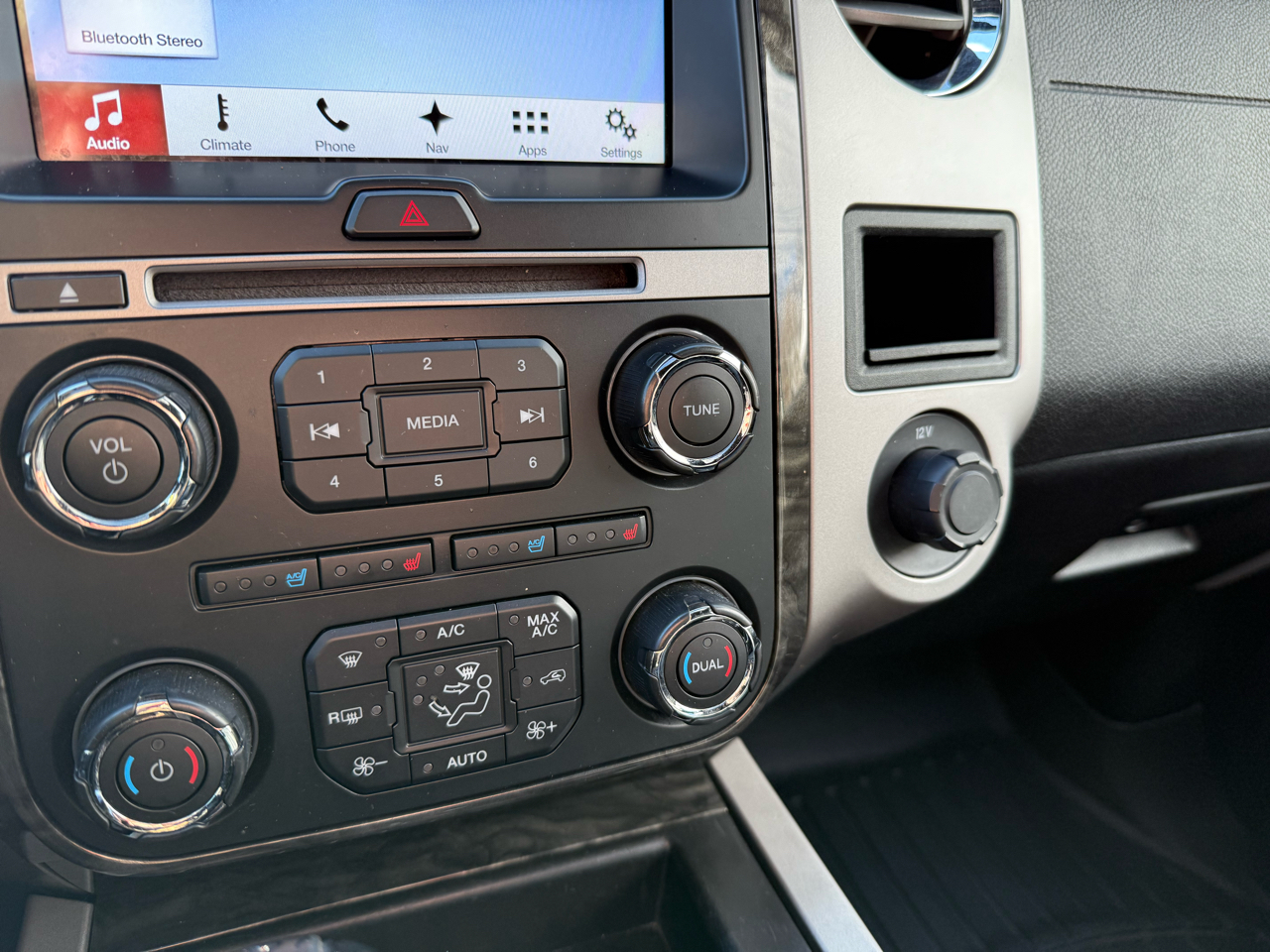 Ford Expedition  2017