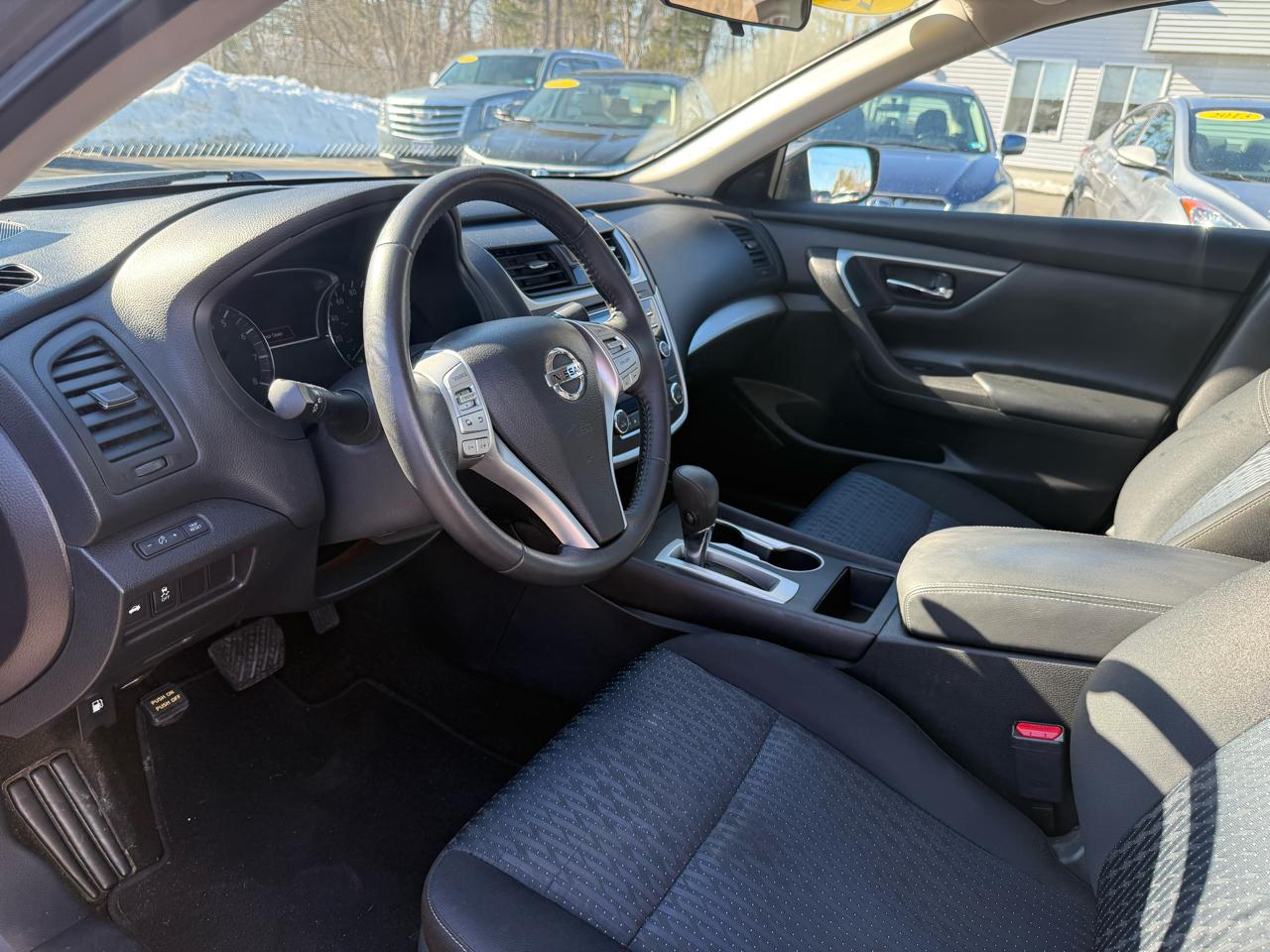 Nissan Altima 2.5 SV 2016