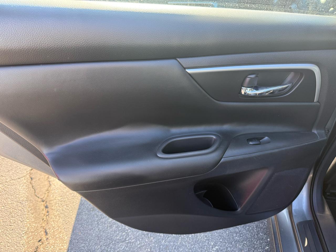 Nissan Altima 2.5 SV 2016