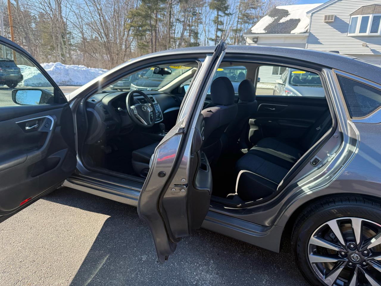 Nissan Altima 2.5 SV 2016