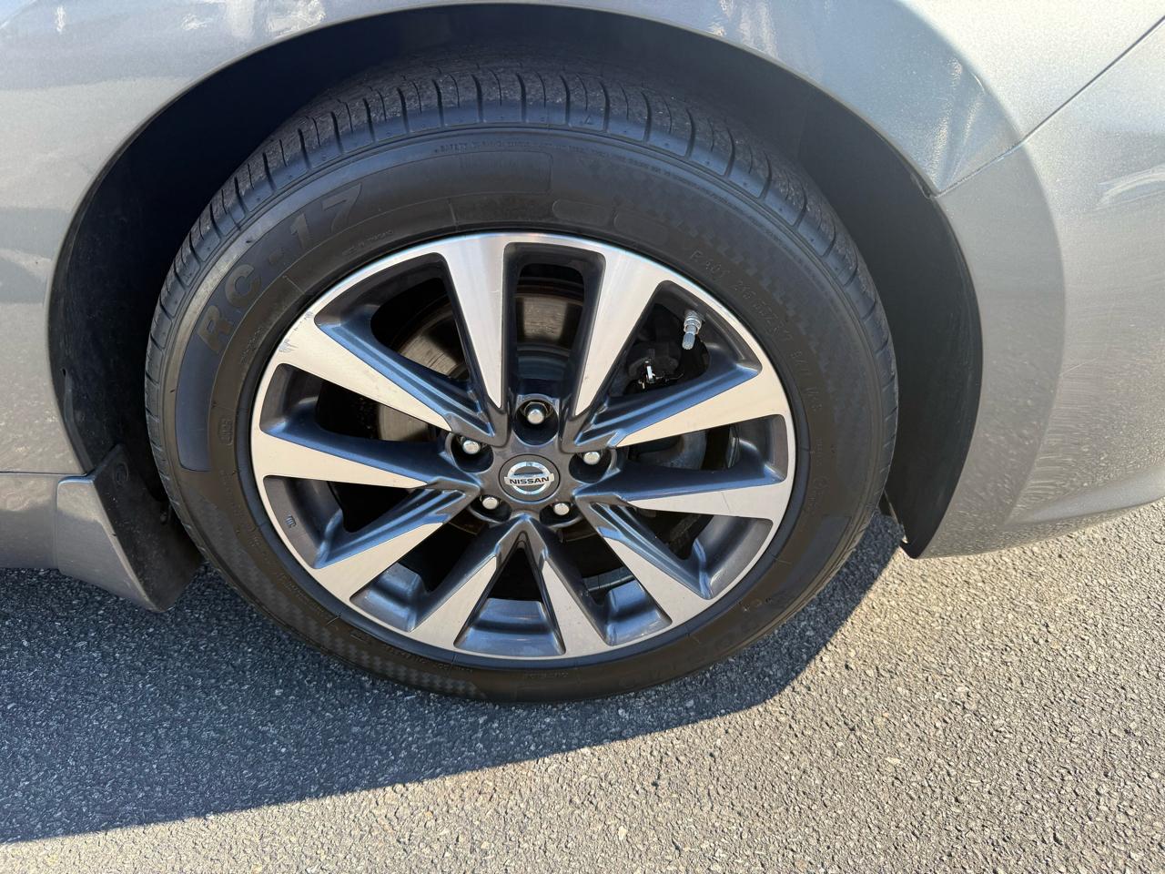 Nissan Altima 2.5 SV 2016